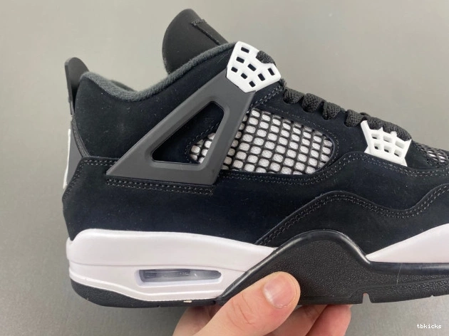 Reps TB JORDAN AIR FQ8138-001 4 THUNDER
